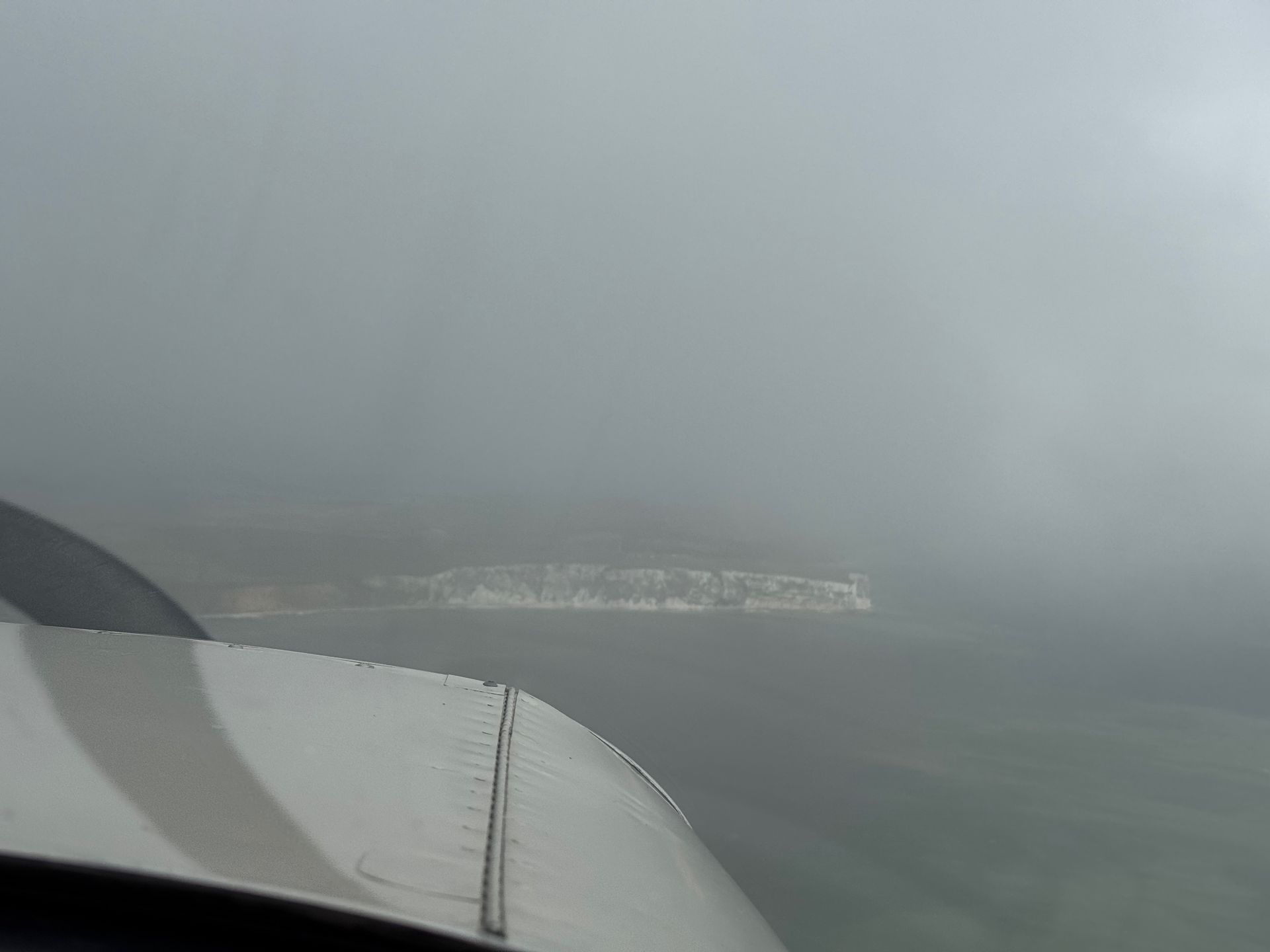 Flying a Cessna 152 in lower visibility